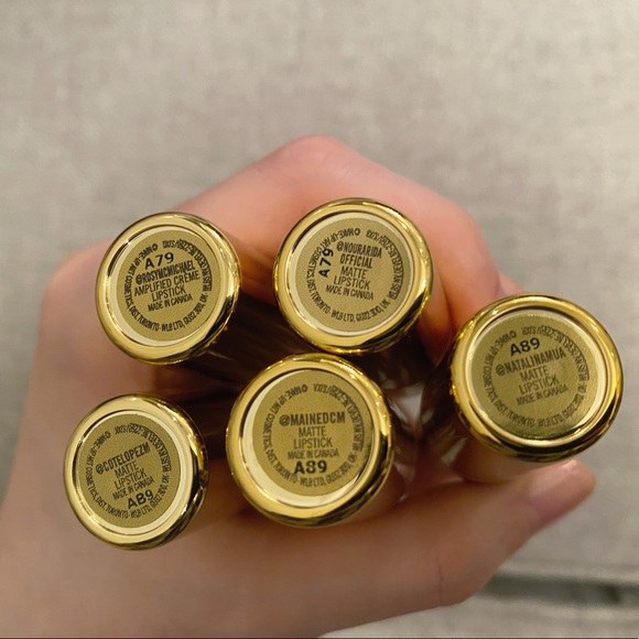 Limited Edition Mac Lipstick - Picture 4 of 4